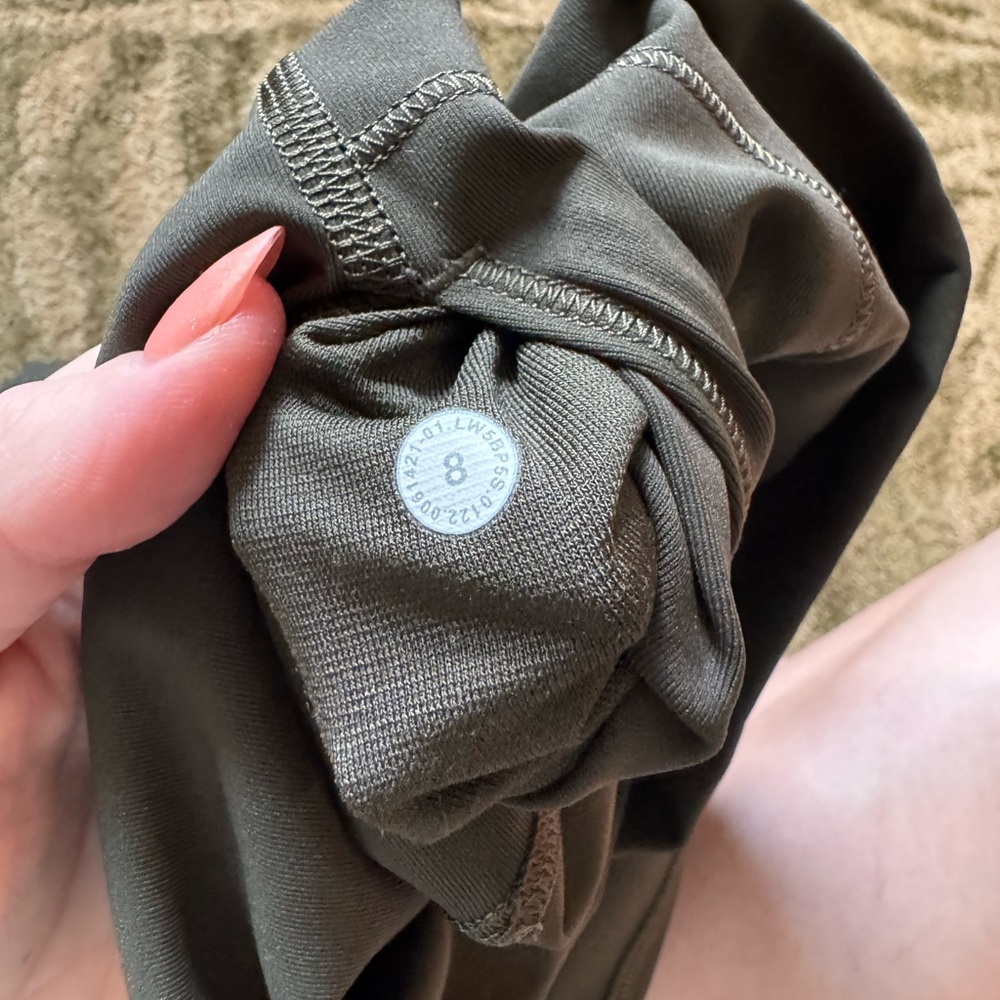 Lululemon Camo High-Rise Leggings - Picture 6 of 9